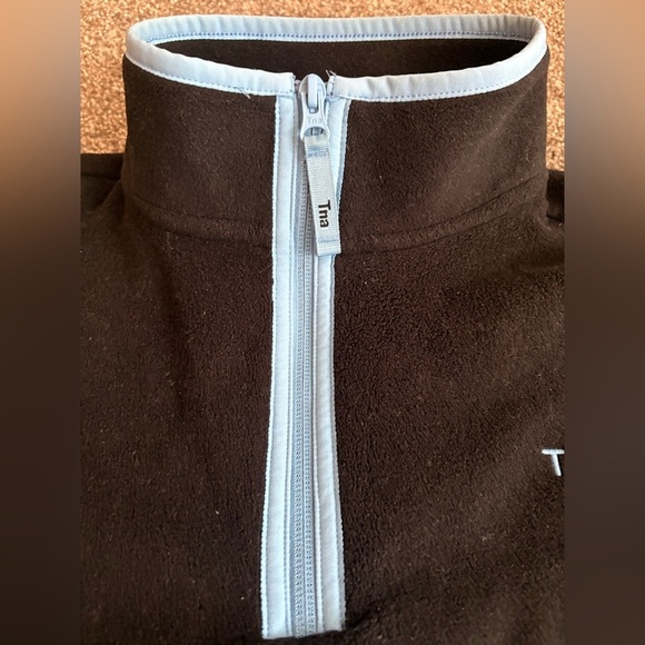 Tna Sno Polar ½ Zip Sweater in black with blue trim small - Picture 5 of 14